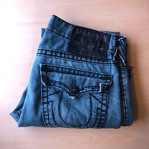 USED True Religion Super Billy T Jeans (Shredded)
